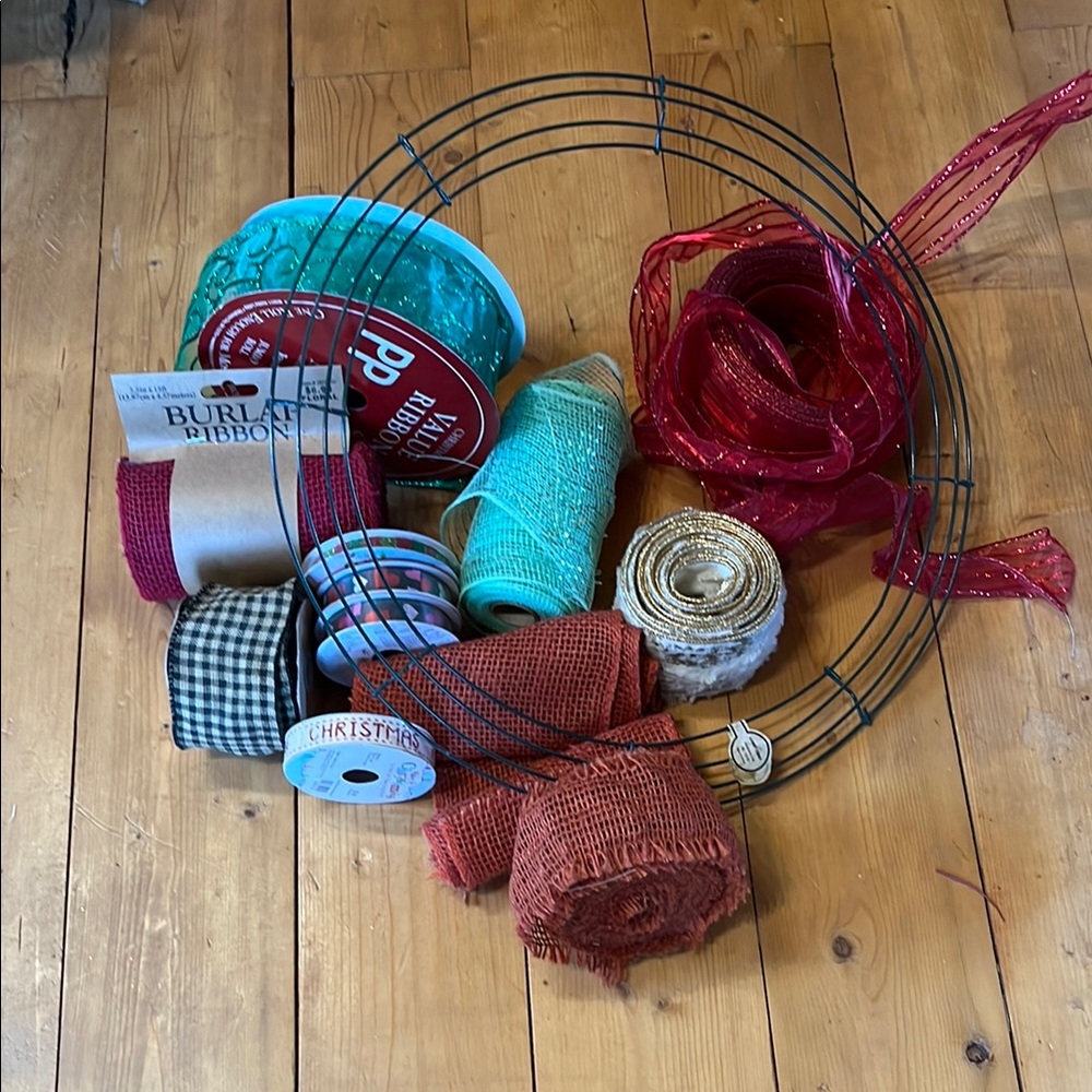 Crafting Ribbon and Wire Wreath Set